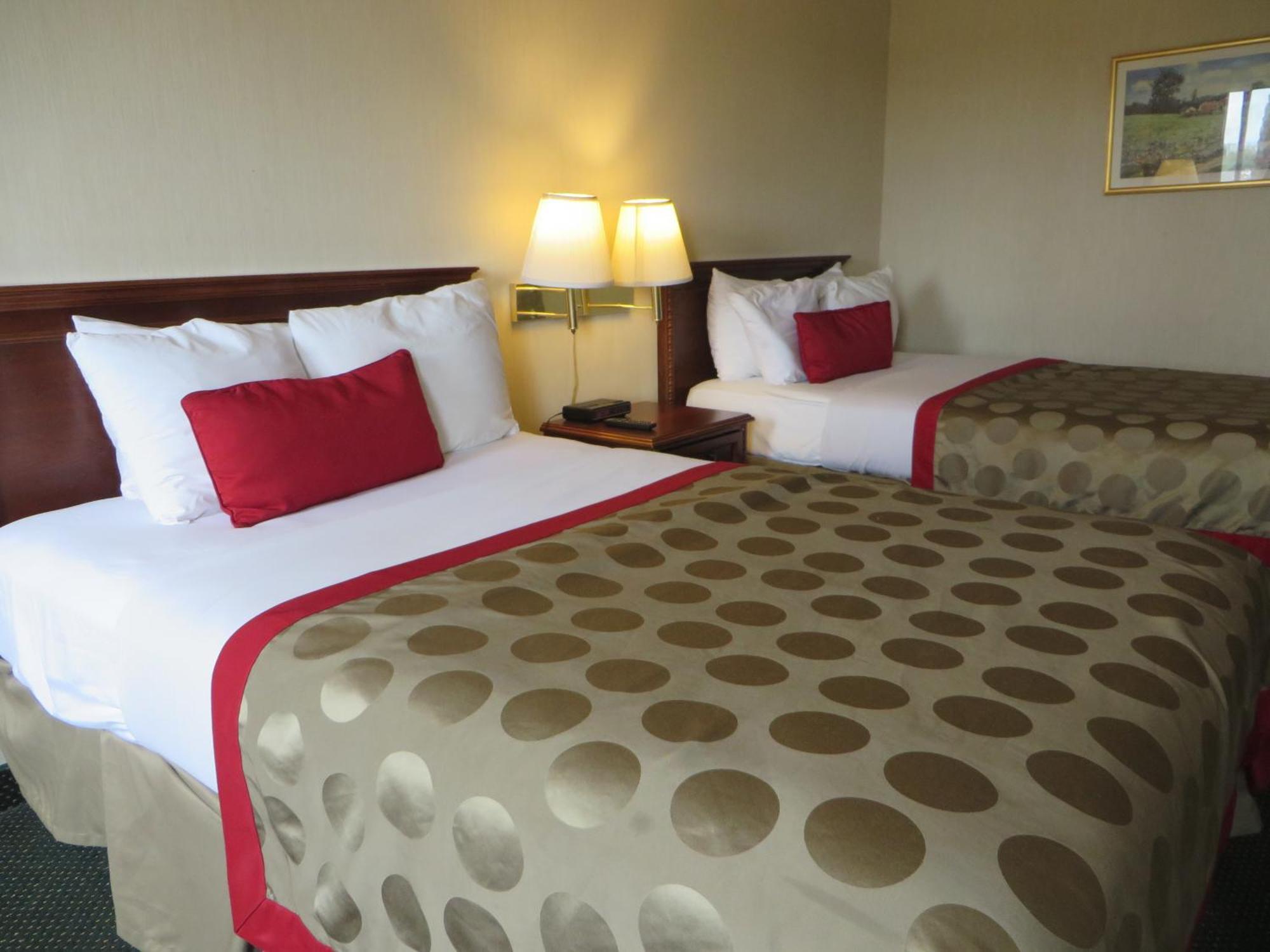 Отель Ramada By Wyndham Hawthorne/Lax Номер фото
